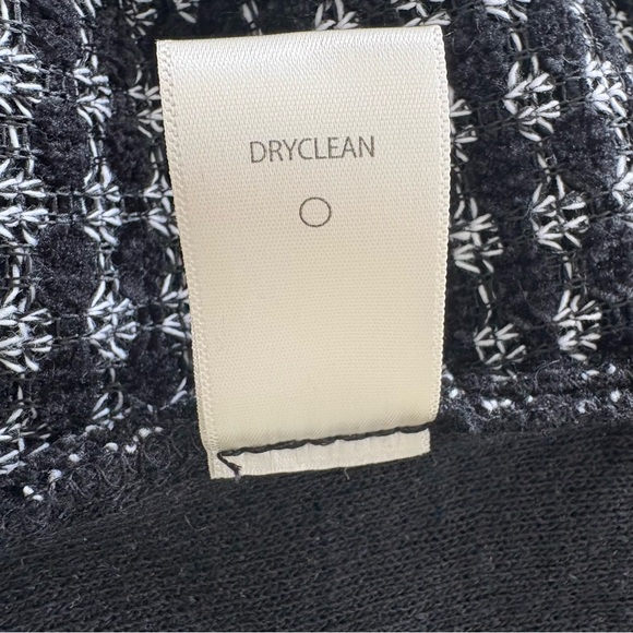 Max Studio London Tweed Jacket Hook & Eye Closure Black White Size XL - Picture 4 of 9